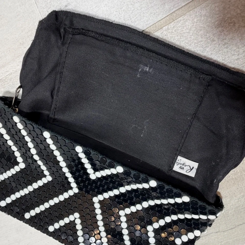 La Regale LTD Black White Mesh Geometric Chevron Evening Clutch Bag Handmade
